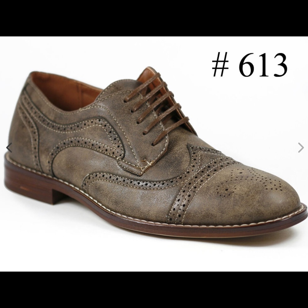 Ferro Aldo Brown lace up wingtip Oxford Dress shoe